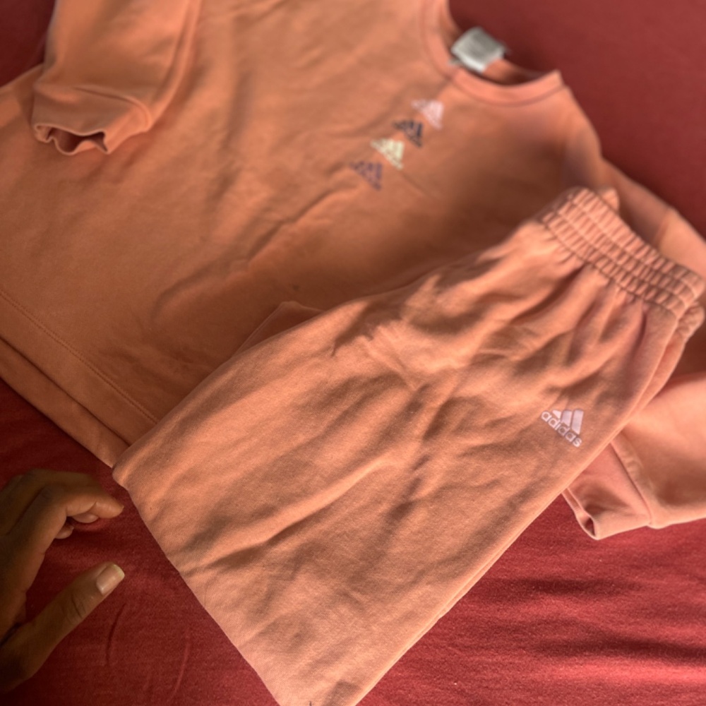 Adidas jogging Suit Kids - Picture 3 of 4
